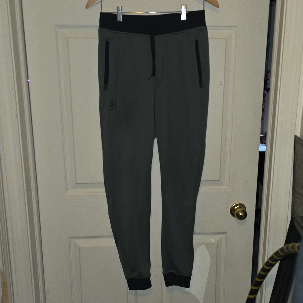 Under Armour Men's Gray Jogger Pants